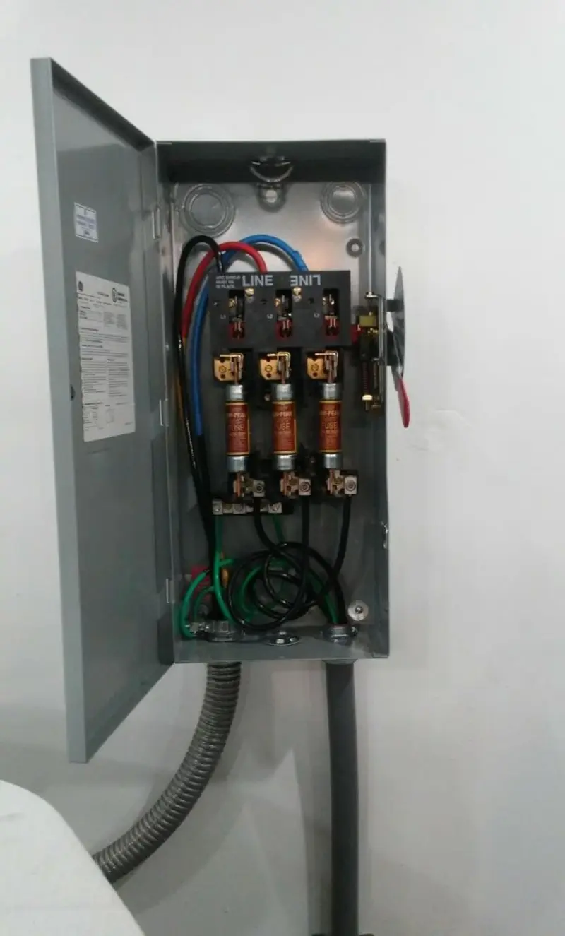 Three-phase disconnect switch installed for Electrical Wiring & Rewiring in Glassport